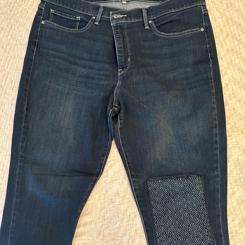 Levi's Jeans with cool patchwork knee detail